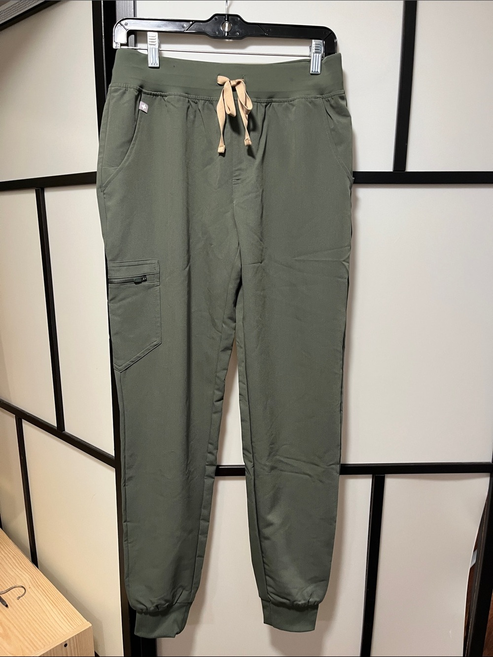 FIGS Zamora Jogger Scrub Pants Olive Green Small Tall NWT